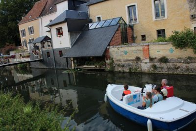 Bateaux et Train touristique